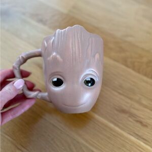 Baby Groot Guardians of the Galaxy Volume 2 Disney Parks Marvel Ceramic Mug Cup